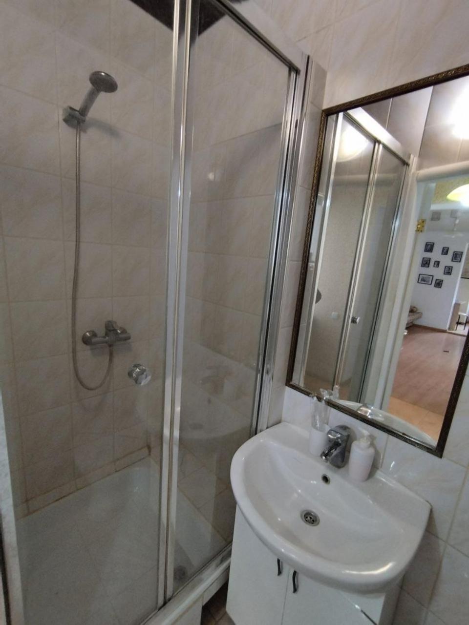 Center - затишні в центрі біля цума Apartment